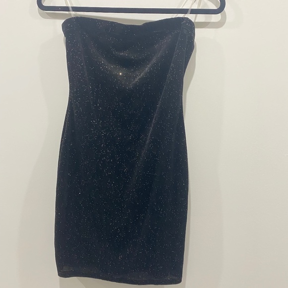 Strapless gold sparkle mini dress - Picture 2 of 2